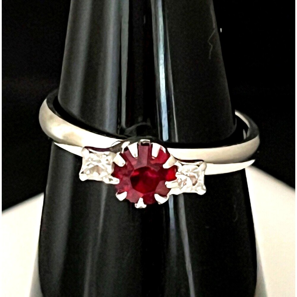 Vintage 1960s Ring Silver Tone Prong Set Rhinestones Mid Century Modern - 4J